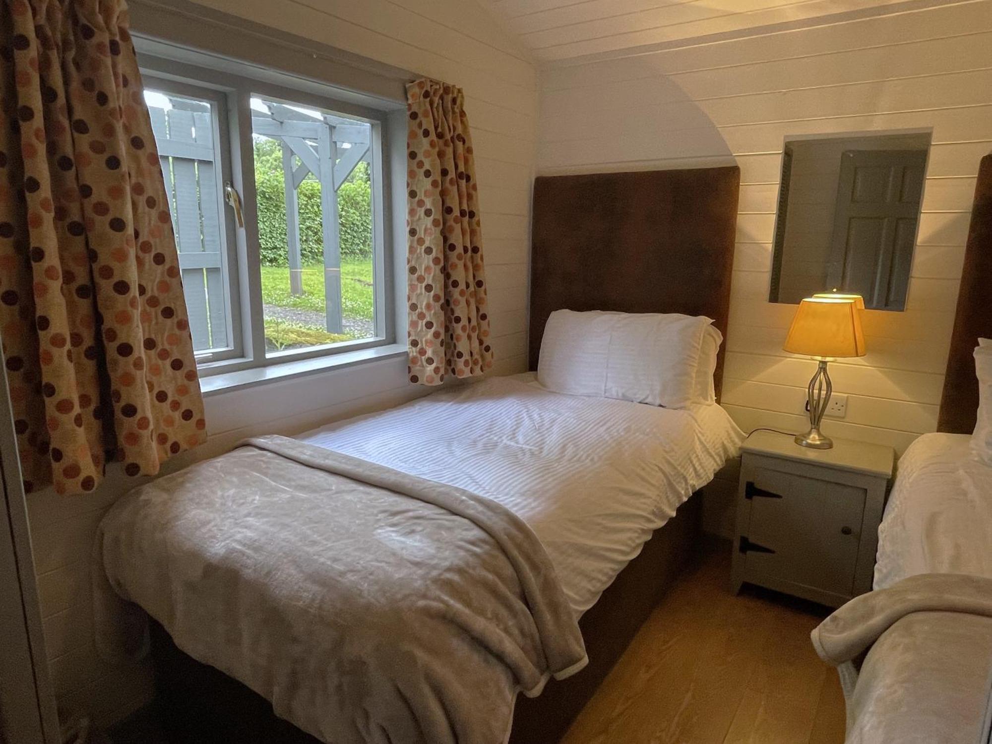 Lusty Beg Island Hotel Kesh Room photo